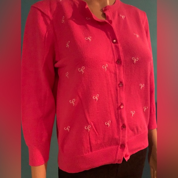 Pullover   3/$40 - Picture 1 of 4